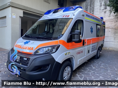 Fiat Ducato X290
Unione Soccorso Intercomunale (USI)
Ambulanza
Allestita da EDM
Codice automezzo: TEUS09
Parole chiave: Fiat Ducato_X290 Ambulanza