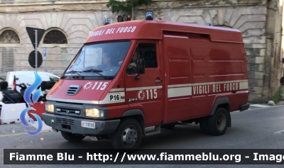 Renault B110
Vigili del Fuoco
Comando Provinciale di Pesaro (PU)
Polisoccorso
VF 19185
Parole chiave: Renault B110 VF19185