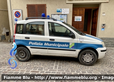 Fiat Nuova Panda I serie
Polizia Municipale
Comune di Castilenti (TE)
Codice automezzo: 01
Parole chiave: Fiat Nuova_Panda_Iserie