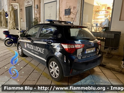 Toyota Yaris III serie restyle
Polizia Locale
Comune di Monopoli
Codice automezzo: 3
POLIZIA LOCALE YA 152 AN
Parole chiave: Toyota Yaris_IIIserie_restyle POLIZIALOCALEYA152AN