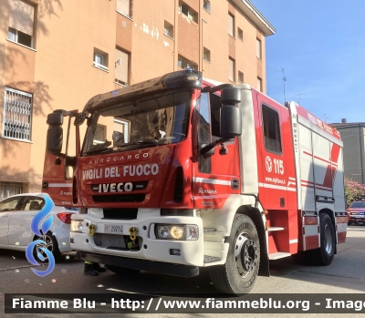 Iveco EuroCargo Maxicity 180E30 III serie
Vigili del Fuoco
Comando Provinciale di Modena
AutoPompaSerbatoio
Allestita da Iveco Magirus
VF 29214
Parole chiave: Iveco EutoCargo_Maxicity_180E30_IIIserie VF29214