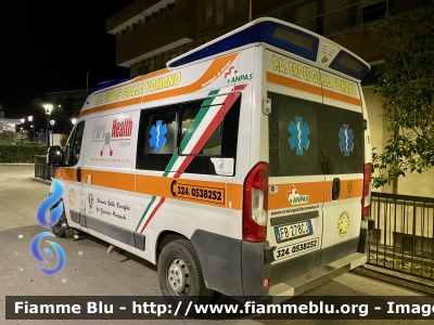 Fiat Ducato X290
P.A. Croce Gialla Vomano (TE)
Ambulanza
Allestita da Orion Veicoli Speciali
Codice automezzo: 05
Parole chiave: Fiat Ducato_X290