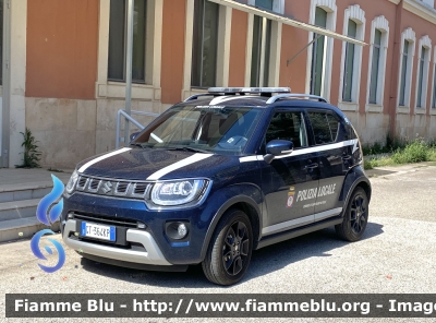 Suzuki Ignis III serie
Polizia Locale
Comune di Santeramo in Colle (BA)
Allestita da Celiani
Codice automezzo: 02
Parole chiave: Suzuki Ignis_IIIserie