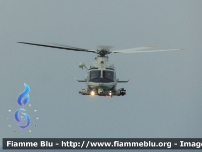 Agusta Westland AW139
Guardia di Finanza
GF 403
MM81926
Parole chiave: Agusta Westland AW139