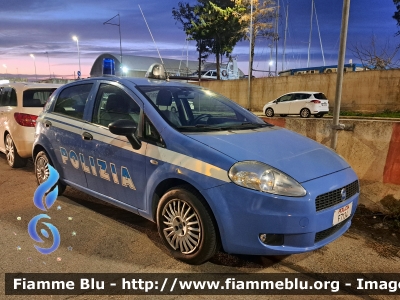 Fiat Grande Punto
Polizia di Stato
POLIZIA F7134
Parole chiave: Fiat Grande_Punto POLIZIAF7134