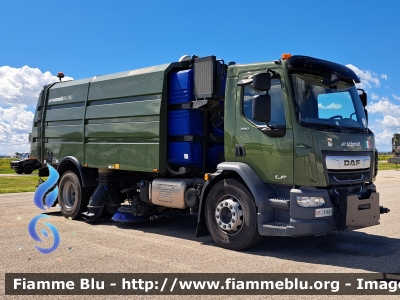 DAF LF 290
Aeronautica Militare
32° Stormo
Spazzatrice "Aebi Schmidt AS990"
AM CR 663
Parole chiave: DAF LF290 Spazzatrice Aebi_Schmidt_AS990 AMCR663