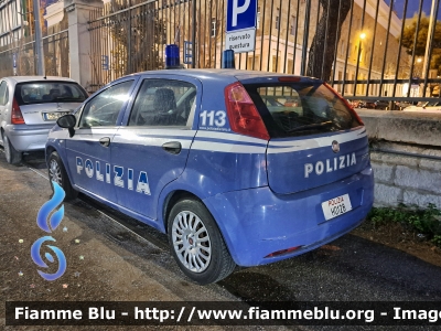 Fiat Grande Punto
Polizia di Stato
POLIZIA H0128
Parole chiave: Fiat Grande_Punto POLIZIAH0128