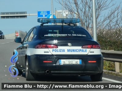 Alfa Romeo 159
Polizia Municipale
Comune di Bari (BA)
Codice Automezzo: 88
POLIZIA LOCALE YA 512 AG
Parole chiave: Alfa-Romeo 159 POLIZIALOCALEYA512AG