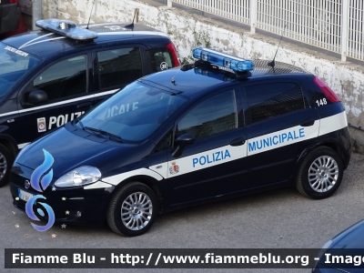 Fiat Grande Punto
Polizia Municipale
Comune di Bari (BA)
Codice Automezzo: 148
POLIZIA LOCALE YA 385 AK
Parole chiave: Fiat Grande_Punto POLIZIALOCALEYA385AK