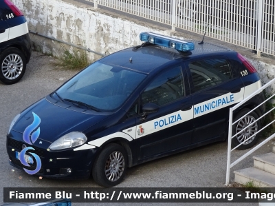 Fiat Grande Punto
Polizia Municipale
Comune di Bari (BA)
Codice Automezzo: 138
POLIZIA LOCALE YA 371 AK
Parole chiave: Fiat Grande_Punto POLIZIALOCALEYA371AK