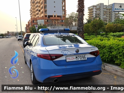 Alfa Romeo Nuova Giulia
Polizia di Stato
Squadra Volante
Allestimento FCA
POLIZIA M7096
Parole chiave: Alfa-Romeo Nuova Giulia POLIZIAM7096