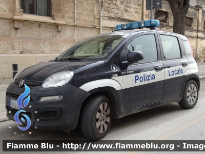 Fiat Nuova Panda II serie
Polizia Locale
Comune di Trani (BT)
Codice Automezzo: 9
POLIZIA LOCALE YA 054 AK
Parole chiave: Fiat Nuova Panda_IIserie POLIZIALOCALEYA054AK