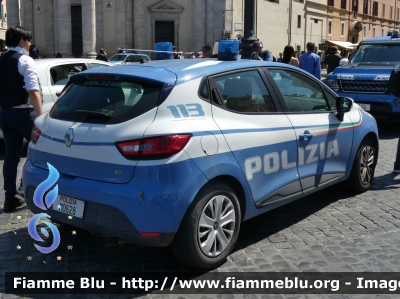 Renault Clio IV serie
Polizia di Stato
Ispettorato di Pubblica Sicurezza presso il Vaticano
Allestimento Focaccia
Decorazione grafica Artlantis
POLIZIA M0628

172° Polizia di Stato
Parole chiave: Renault Clio_IVserie POLIZIAM0628