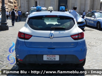 Renault Clio IV serie
Polizia di Stato
Ispettorato di Pubblica Sicurezza presso il Vaticano
Allestimento Focaccia
Decorazione grafica Artlantis
POLIZIA M0628

172° Polizia di Stato
Parole chiave: Renault Clio_IVserie POLIZIAM0628