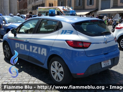 Renault Clio IV serie
Polizia di Stato
Ispettorato di Pubblica Sicurezza presso il Vaticano
Allestimento Focaccia
Decorazione grafica Artlantis
POLIZIA M0628

172° Polizia di Stato
Parole chiave: Renault Clio_IVserie POLIZIAM0628