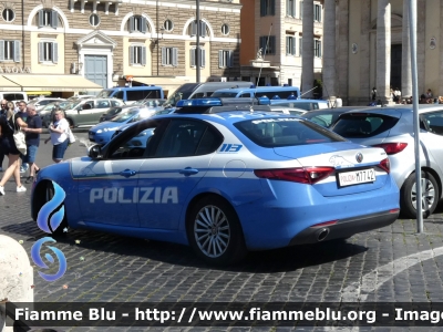 Alfa Romeo Nuova Giulia
Polizia di Stato
Squadra Volante
Allestimento FCA
POLIZIA M7742

172° Polizia di Stato
Parole chiave: Alfa-Romeo Nuova Giulia POLIZIAM7742