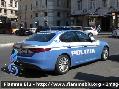 Alfa Romeo Nuova Giulia
Polizia di Stato
Squadra Volante
Allestimento FCA
POLIZIA M7271
Parole chiave: Alfa-Romeo Nuova Giulia POLIZIAM7271