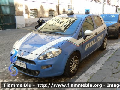 Fiat Punto VI serie
Polizia di Stato
Allestimento NCT Nuova Carrozzeria Torinese
Decorazione Grafica Artlantis
POLIZIA N5551
Parole chiave: Fiat Punto_VIserie POLIZIAN5551