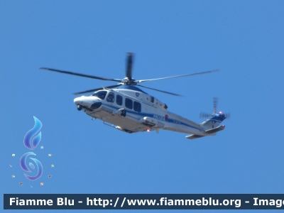 Agusta Westland AW139
Polizia di Stato
Servizio Aereo
I Reparto Volo - Roma
PS 112
MM81819
Parole chiave: Agusta-Westland AW139 PS112 MM81819