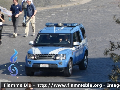 Land Rover Discovery 4
Polizia di Stato
Reparto Prevenzione Crimine
Unità Operativa di Primo Intervento
Allestimento Marazzi
Decorazione Grafica Artlantis
POLIZIA M2633
Parole chiave: Land-Rover Discovery_4 POLIZIA2633