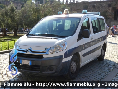 Citroen Jumpy III serie
Polizia Roma Capitale
POLIZIA LOCALE YA 177 AC
Parole chiave: Citroen Jumpy_IIIserie POLIZIALOCALEYA177AC