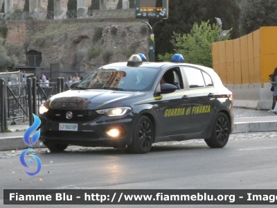 Fiat Nuova Tipo
Guardia di Finanza
Allestimento NCT Nuova Carrozzeria Torinese
Decorazione Grafica Artlantis
GdiF 960 BP
Parole chiave: Fiat Nuova_Tipo GfiF960BP