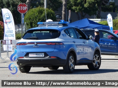 Alfa Romeo Tonale
Polizia di Stato
Squadra Volante
Allestimento FCA
POLIZIA M8074
Parole chiave: Alfa-Romeo Tonale POLIZIAM8074