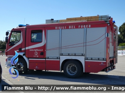 Volvo FL 280 III serie
Vigili del Fuoco
Comando Provinciale di Bari
AutoPompaSerbatoio allestimento BAI
VF 25711
Parole chiave: Volvo FL_280_IIIserie VF25711