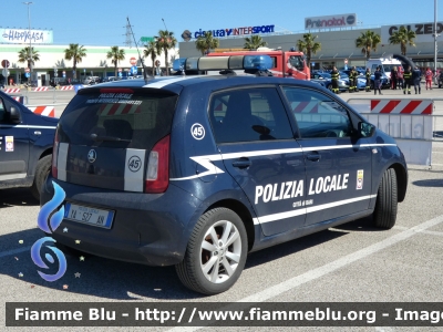 Skoda Citigo
Polizia Locale
Comune di Bari (BA)
Codice Automezzo: 45
POLIZIA LOCALE YA 527 AN
Parole chiave: Skoda Citigo POLIZIALOCALEYA527AN