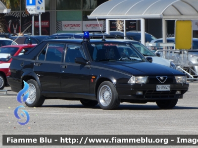 Alfa Romeo 75 II serie
Polizia di Stato
Club Alfisti in Pattuglia
Parole chiave: Alfa-Romeo 75_IIserie