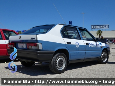 Alfa Romeo 33 I serie
Polizia di Stato
POLIZIA 71560
Club Alfisti in Pattuglia
Parole chiave: Alfa-Romeo 33_Iserie POLIZIA71560