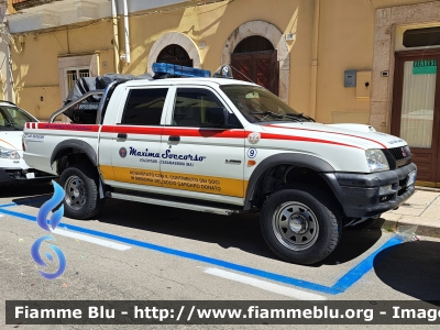 Mitsubishi L200 III serie
Associazione Volontari "Maxima Soccorso"
Casamassima (BA)
Unità Mobile Polifunzionale
Codice Automezzo: 9
Parole chiave: Mitsubishi L200_IIIserie