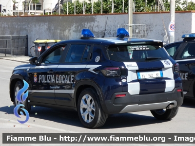 Jeep Avenger
Polizia Locale
Comune di Trani (BT)
Allestimento Futura Veicoli Speciali
Codice Automezzo: 16
POLIZIA LOCALE YA 340 AE
Parole chiave: Jeep Avenger POLIZIALOCALEYA340AE