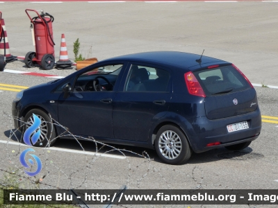 Fiat Grande Punto
Carabinieri
CC DI 153
Parole chiave: Fiat Grande_Punto CCDI153