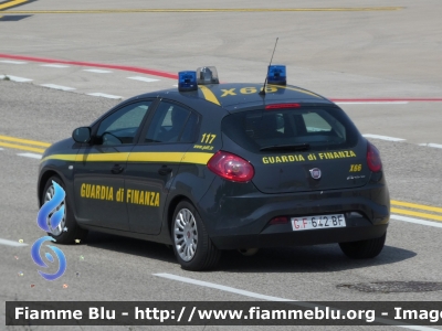 Fiat Nuova Bravo
Guardia di Finanza
GdiF 642 BF
Parole chiave: Fiat Nuova Bravo GdiF642BF