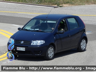 Fiat Punto III serie
Aeronautica Militare
AM CC 789
Parole chiave: Fiat Punto_IIIserie AMCC789