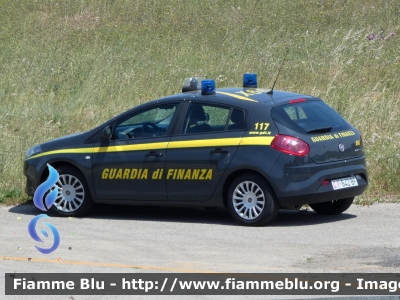 Fiat Nuova Bravo
Guardia di Finanza
GdiF 642 BF
Parole chiave: Fiat Nuova Bravo GdiF642BF