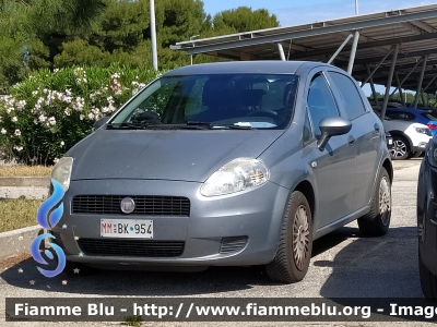 Fiat Grande Punto
Marina Militare Italiana
MM BK 954
Parole chiave: Fiat Grande_Punto MMBK954