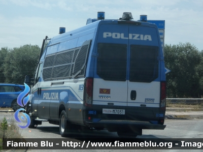 Iveco Daily VI serie restyle
Polizia di Stato
Reparto Mobile
Allestimento Sperotto
POLIZIA M7031
Parole chiave: Iveco Daily_VIserie_restyle POLIZIAM7031