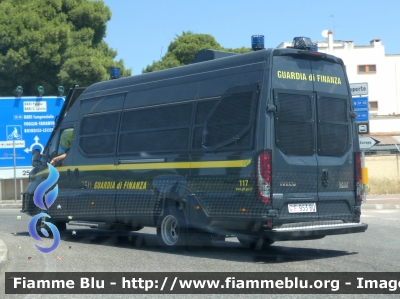 Iveco Daily VI serie restyle
Guardia di Finanza
Automezzo Protetto per Ordine Pubblico
Allestimento Sperotto
GdiF 953 BQ
Parole chiave: Iveco Daily_VIserie_restyle GdiF953BQ