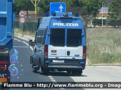 Iveco Daily VI serie restyle
Polizia di Stato
Reparto Mobile
Allestimento Sperotto
POLIZIA M7018
Parole chiave: Iveco Daily_VIserie_restyle POLIZIAM7018