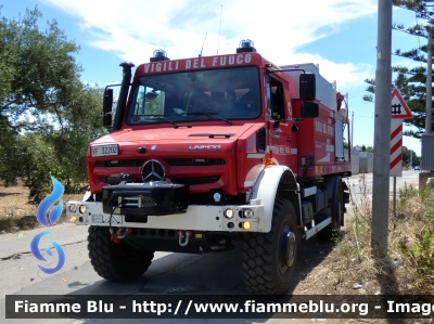 Mercedes-Benz Unimog U5023
Vigili del Fuoco
Comando Provinciale di Foggia
Allestimento Telaio Bai
Modulo AIB Divitec/Rosenfire
VF 32022
Parole chiave: Mercedes-Benz Unimog_U5023 VF32022