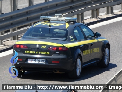 Alfa Romeo 159
Guardia di Finanza
GdiF 910 BG
Parole chiave: Alfa-Romeo 159 GdiF910BG