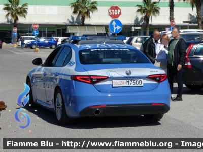 Alfa Romeo Nuova Giulia
Polizia di Stato
Squadra Volante
Allestimento FCA
POLIZIA M7300
Parole chiave: Alfa-Romeo Nuova Giulia POLIZIAM7300