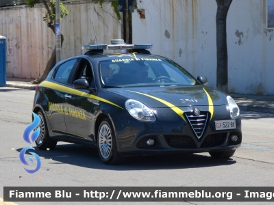 Alfa Romeo Nuova Giulietta
Guardia di Finanza
Allestimento NCT Nuova Carrozzeria Torinese
Decorazione Grafica Artlantis
GdiF 522 BK
Parole chiave: Alfa-Romeo Nuova Giulietta GdiF522BK