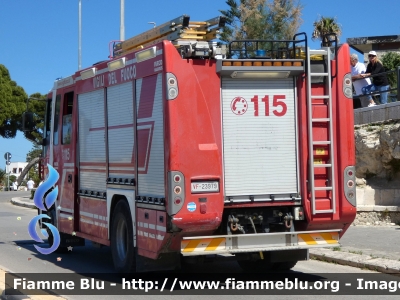 Iveco Stralis AF190S40 I serie
Vigili del Fuoco
Comando Provinciale di Barletta-Andria-Trani
AutoPompaSerbatoio allestimento Iveco-Magirus
VF 23979
Parole chiave: Iveco Stralis_AF190S40_Iserie VF23979