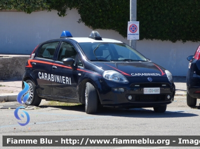 Fiat Punto VI serie
Carabinieri
CC DU 681
Parole chiave: Fiat Punto_VIserie CCDU681