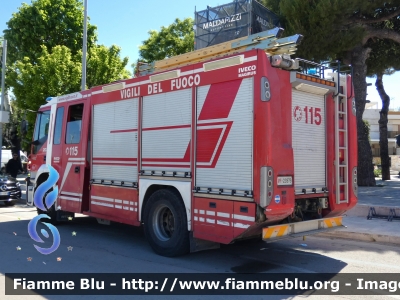 Iveco Stralis AF190S40 I serie
Vigili del Fuoco
Comando Provinciale di Barletta-Andria-Trani
AutoPompaSerbatoio allestimento Iveco-Magirus
VF 23979
Parole chiave: Iveco Stralis_AF190S40_Iserie VF23979