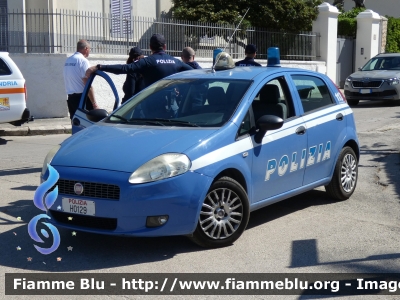 Fiat Grande Punto
Polizia di Stato
POLIZIA H0129
Parole chiave: Fiat Grande_Punto POLIZIAH0129