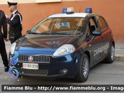 Fiat Grande Punto
Carabinieri
CC DI 218
Parole chiave: Fiat Grande_Punto CCDI218